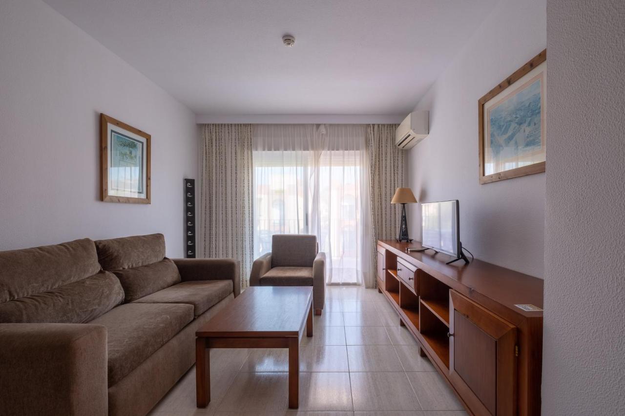 Aparthotel Las Dunas ชิกลานา เด ลา ฟรอนเตรา ภายนอก รูปภาพ